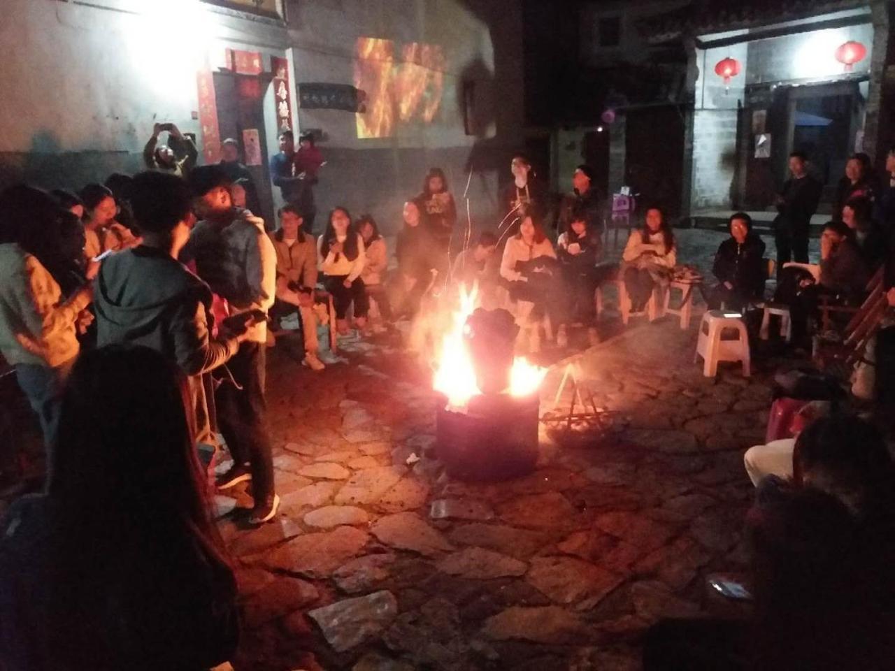 Tulou Fuyulou Changdi Inn Yongding エクステリア 写真